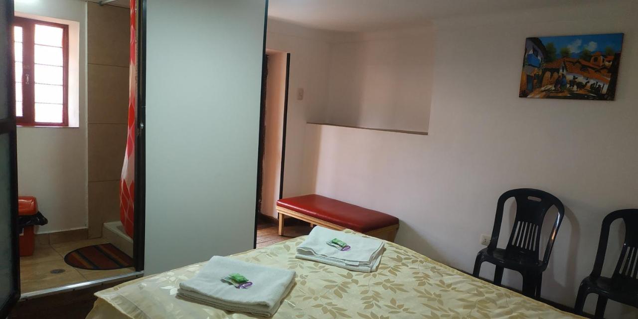 Anais y Nicolas Hostel Cusco Eksteriør billede